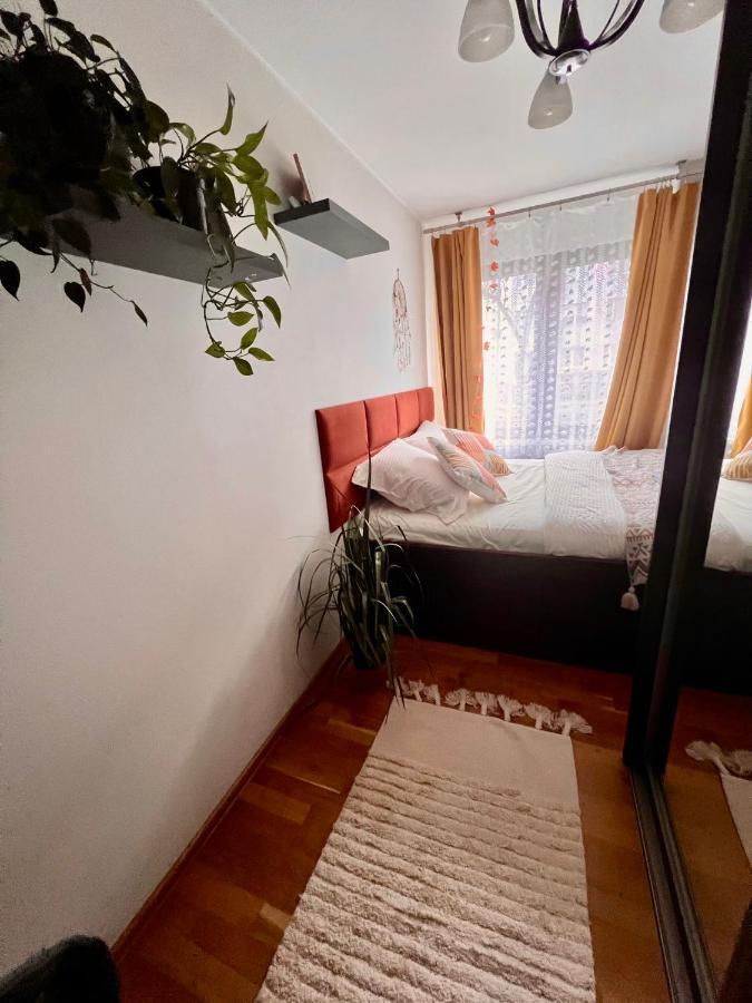 Yellow Apartment Airport Galeria Mokotow Netflix Varşovia Exterior foto